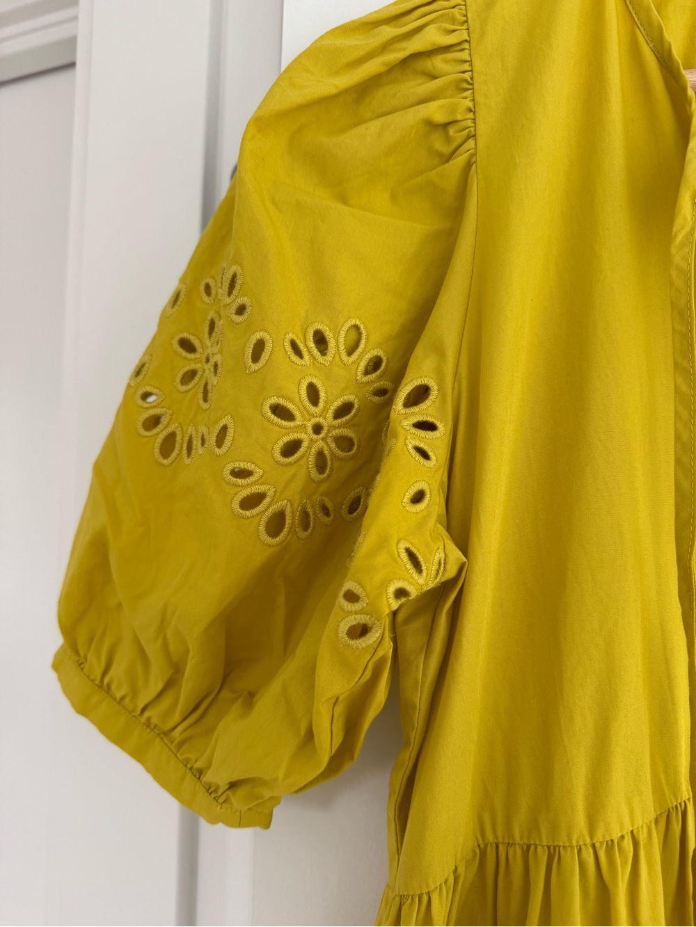 Coach mustard yellow eyelet cotton broderie puff sleeve anglaise dress - Picture 4 of 7